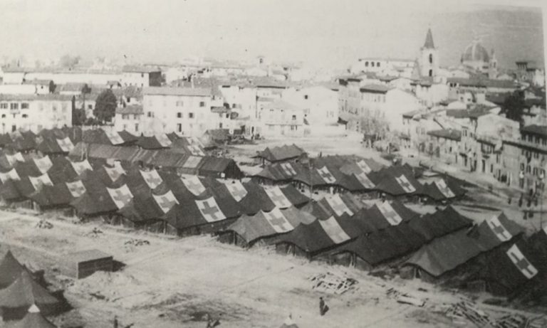 Il 16th Evacuation hospital in piazza d’Armi, oggi piazza della Resistenza